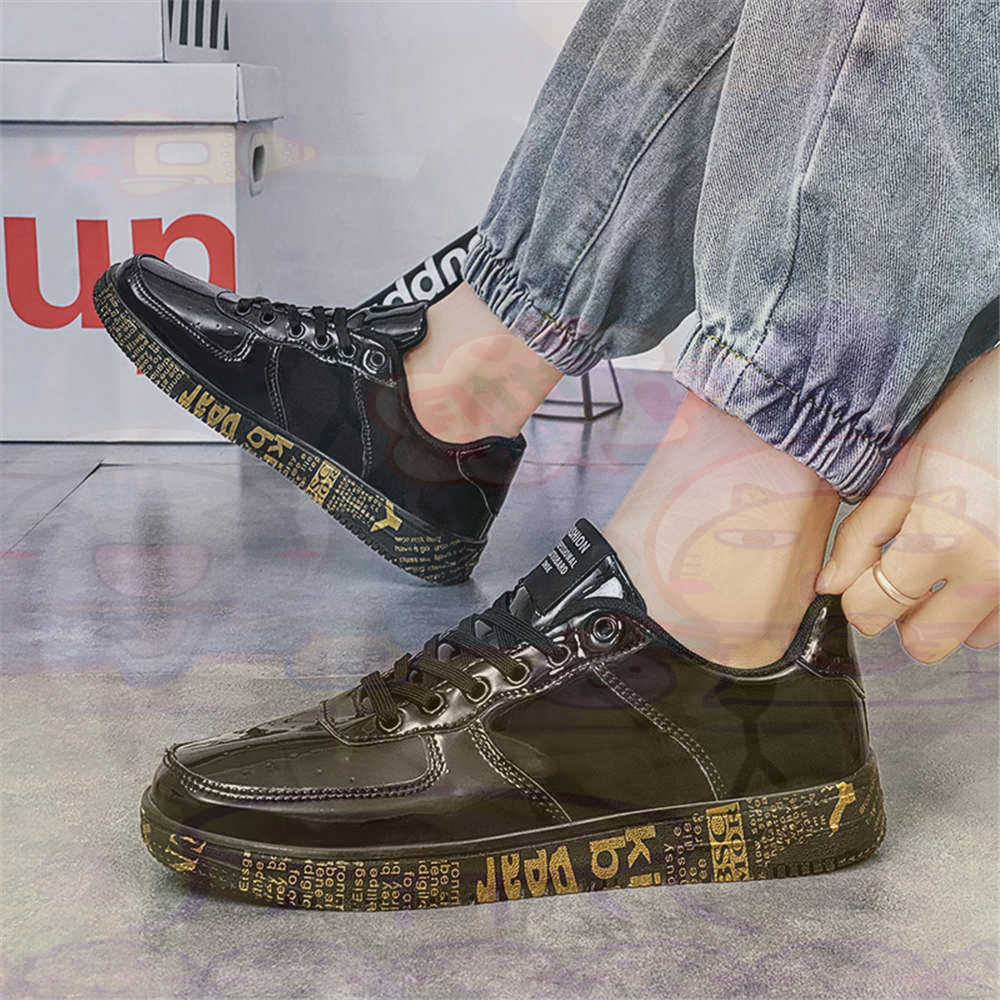 Round Foot Size 45 Sneakers Wh - Streetwear Brand In Uk 评论和价格